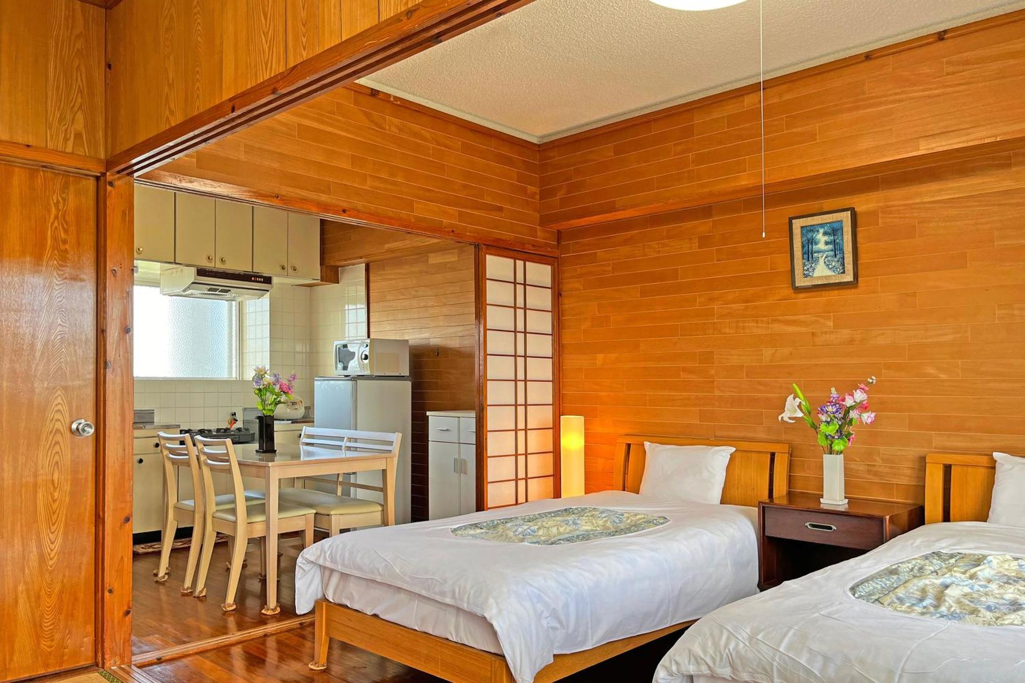 Crystal Inn Onna Extérieur photo